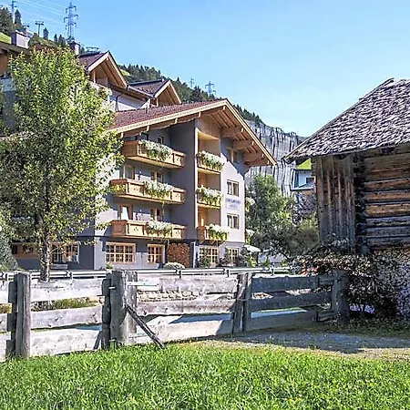 Edelweiss Hotel