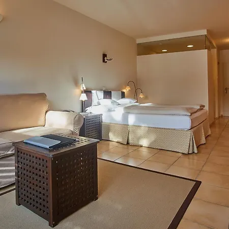 Edelweiss 4*